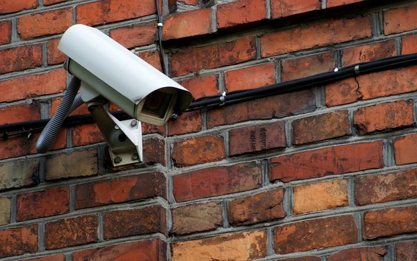Meilleures caméras de surveillance extérieures 2025 : guide d'achat 60 sec